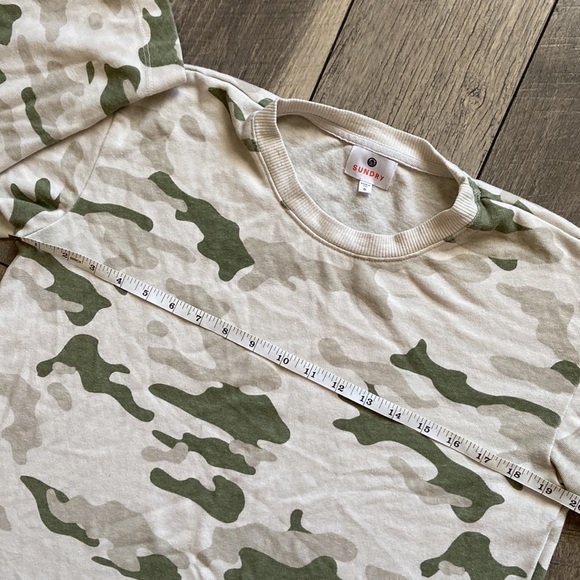 Sundry Camo Boxy Crew & Jogger Set - Picture 16 of 16